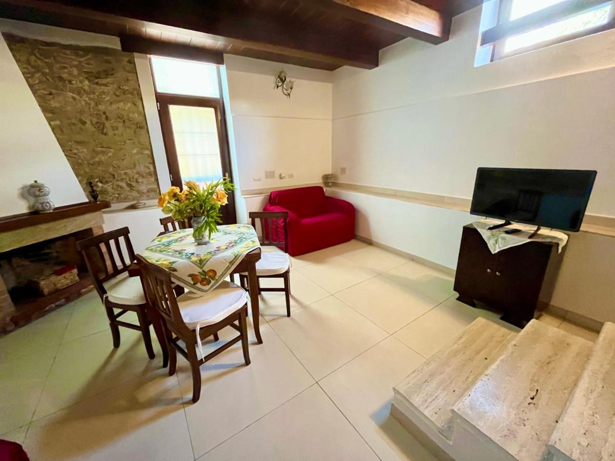 Appartement Il Giardino Di Athena 1 à Paestum Extérieur photo